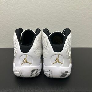 Air Jordan 38 White Metallic Gold Boys Shoes Size 6.5Y DZ3499-107 Zoom Air